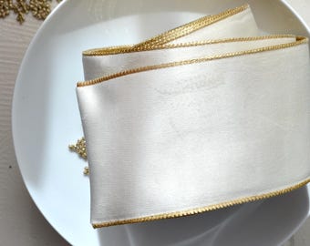winter white ivory velvet and gold wired 10 yard roll