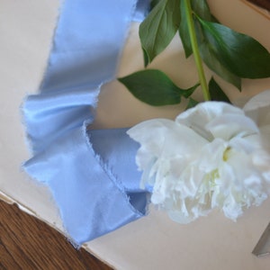 blue silk chiffon raw edge 2&quot; silk