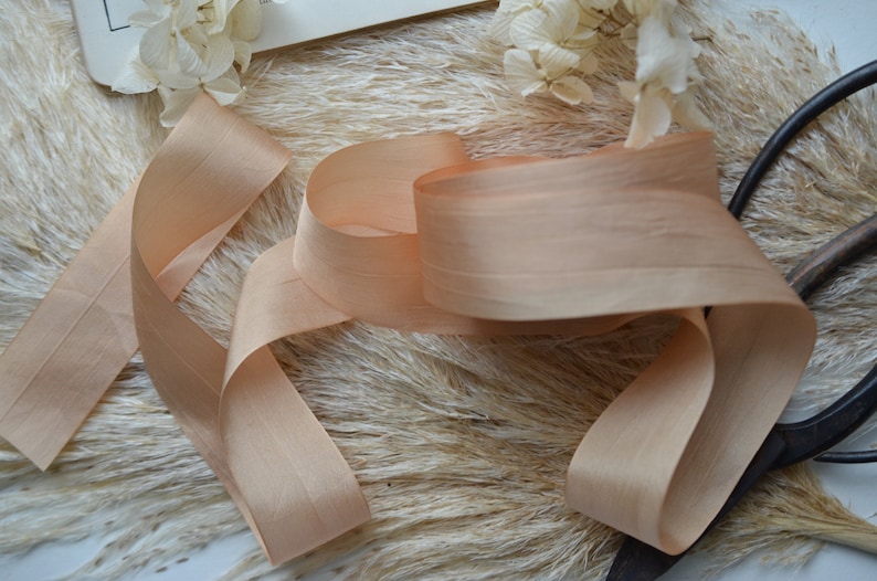 champagne bellini 1.25" silk ribbon warmer champagne
