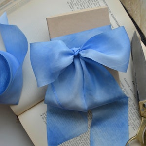 ridderspoor blauw handgeverfd zijden lint