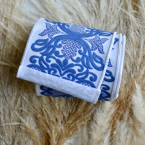 chinoiserie blue and white wired ribbon