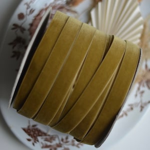 beurre bosc 7/8&quot; wide swiss velvet