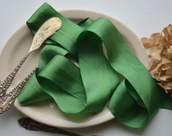 emerald green silk 1.25" ribbon