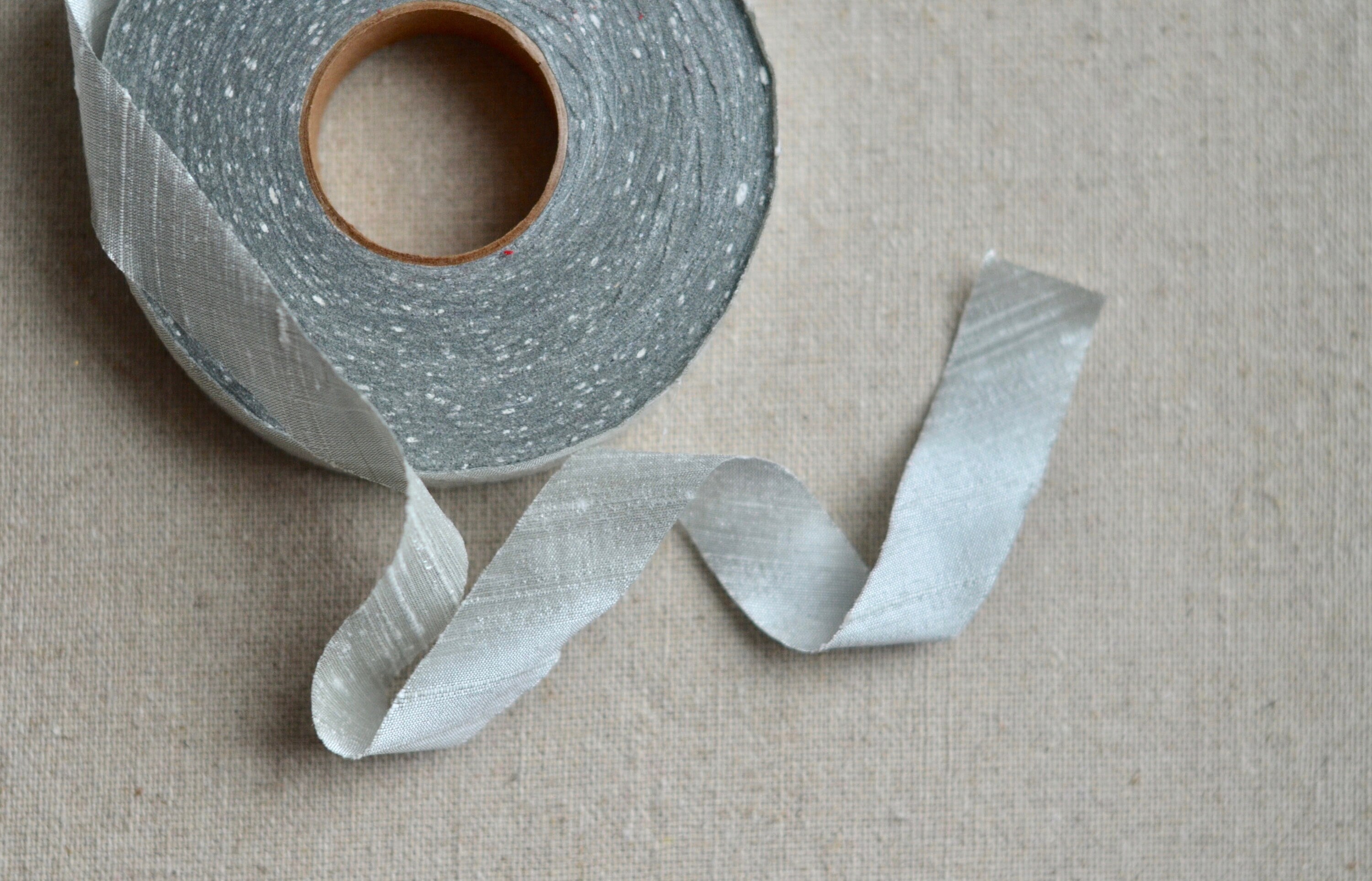 platinum silver 3/4" dupioni silk ribbon