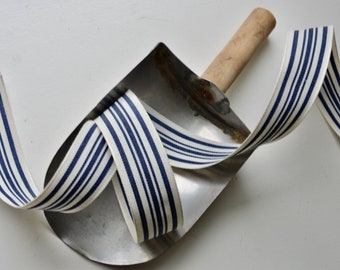 blue and cream 1 1/2" ticking wired ribbon