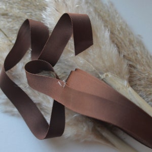 burnt umber brown petersham