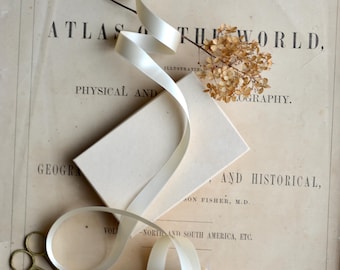 Cinta de satén suizo color crema de 5/8", 1", 1 1/2" o 2" de ancho