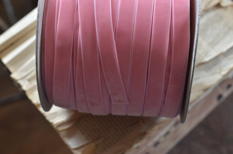 dusty pink velvet 58 ribbon