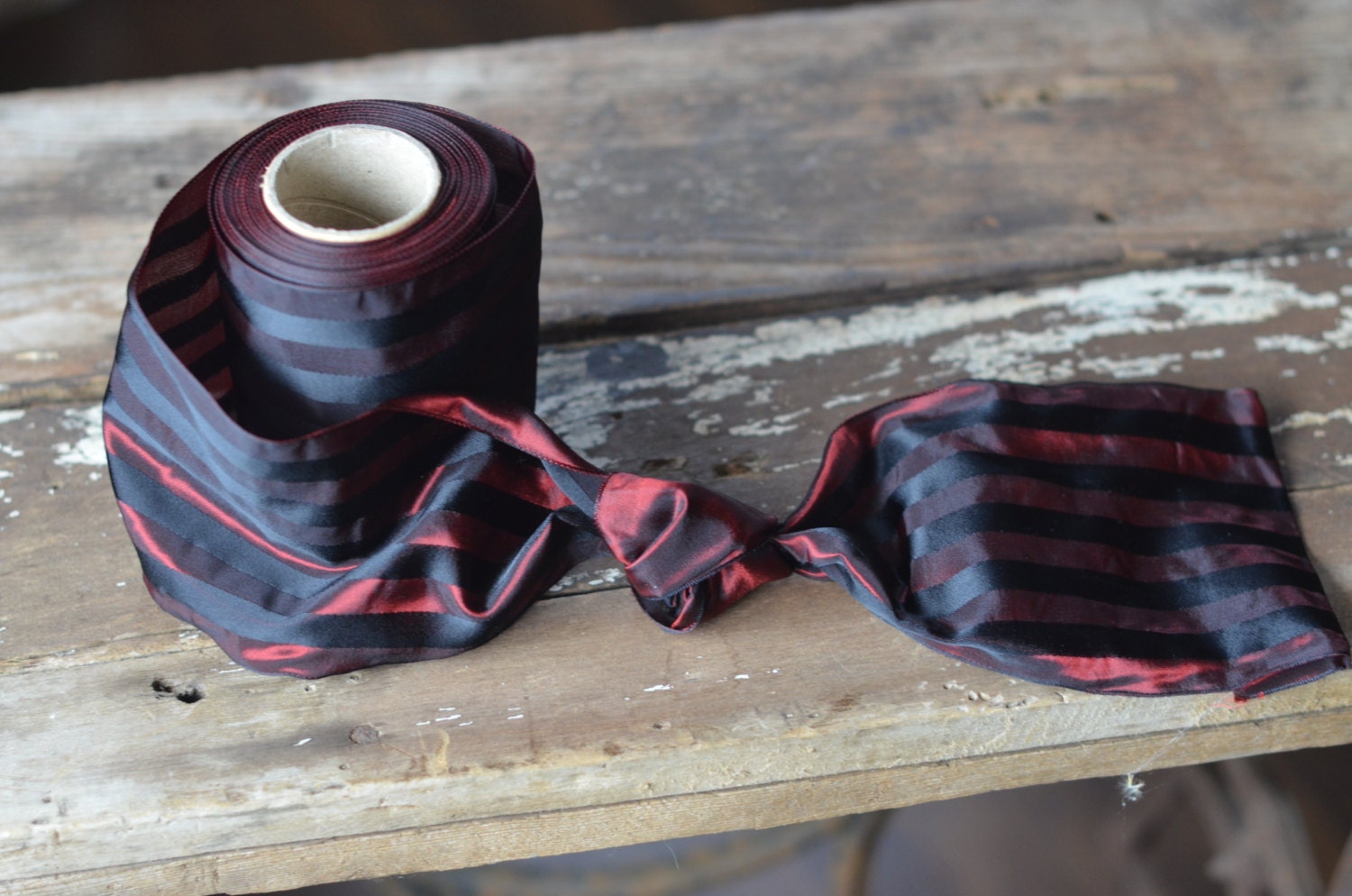 rouleau de 10 yard de Bourgogne rouge et noir rayé 4 3/4" de large français taffetas rouleau de 10 yard de et Bourgogne rouge et de noir rayé 4 3/4