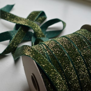 bottle green tinsel 7/8&quot; swiss velvet trim
