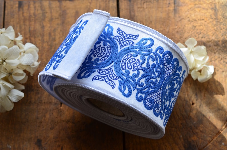 chinoiserie blue and white wired ribbon 2 1/2 Inches