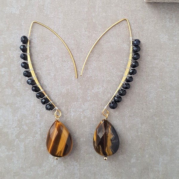 Modele Jessica  Boucles d oreilles longues en pierre semi-précieuses  d'Œil de Tigre