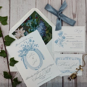 Rokoko Hochzeitseinladungen mit Band, Barock einladen, floral, Fine Art Karte, klassische Kalligraphie, rosa oder blau