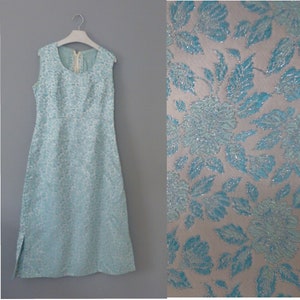 60s gown & cape.M size. Turquoise, silver metallic satin sleeveless fully lined long dress and outwear. In a very good vintage condition.