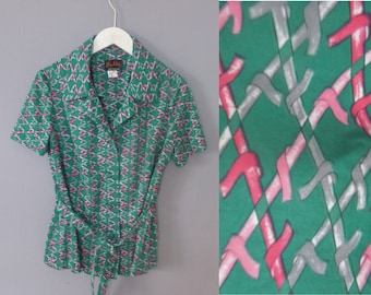 60s blouse by Bickler. 3XL size. Polyester belted multicolor top, elastic waistband. Made in England. In excellent vintage condition.