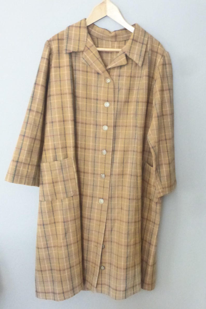 80s oversized outwear. 4XL size. Light brown plaid unisex coat with multicolor lines, two front pockets. In a very good vintage condition. image 1
