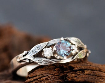 Alexandrite engagement ring: Celtic trilogy silver ring - three stones ring - Alternative engagement ring viking - Blue promise ring