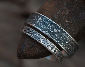 Silver wedding band set his and hers, Rustic couple ring set , Matching wedding bands