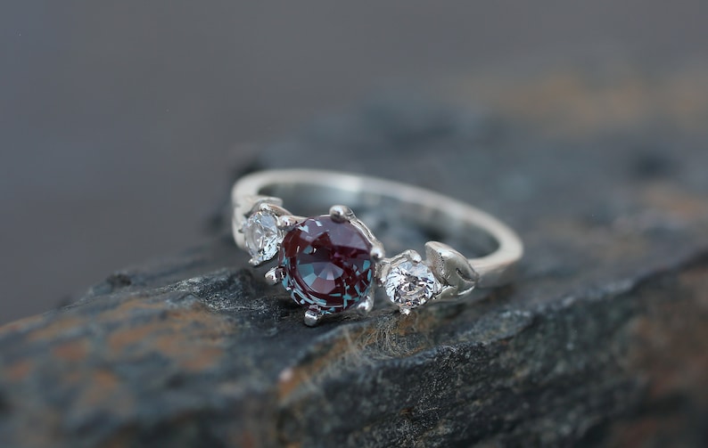 alexandrite engagement ring leaf three stone