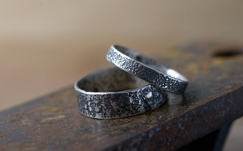 Wedding ring set: Rustic wedding bands, Matching rings for couples, Wedding band set his and hers, Black wedding bands, Silver ring set image 2
