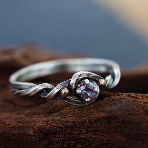 Bague de fiançailles alexandrite : Bague de fiançailles noeud celtique - Bague solitaire délicate en argent - Bague de fiançailles alternative