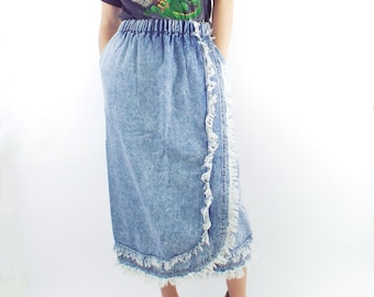 Vintage Frayed High-Waist Acid Wash Denim Maxi Skirt -- Size Small