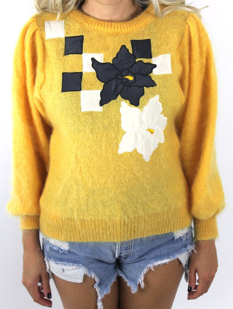 Vintage 80s Yellow Flower Design Mohair Sweater image 4