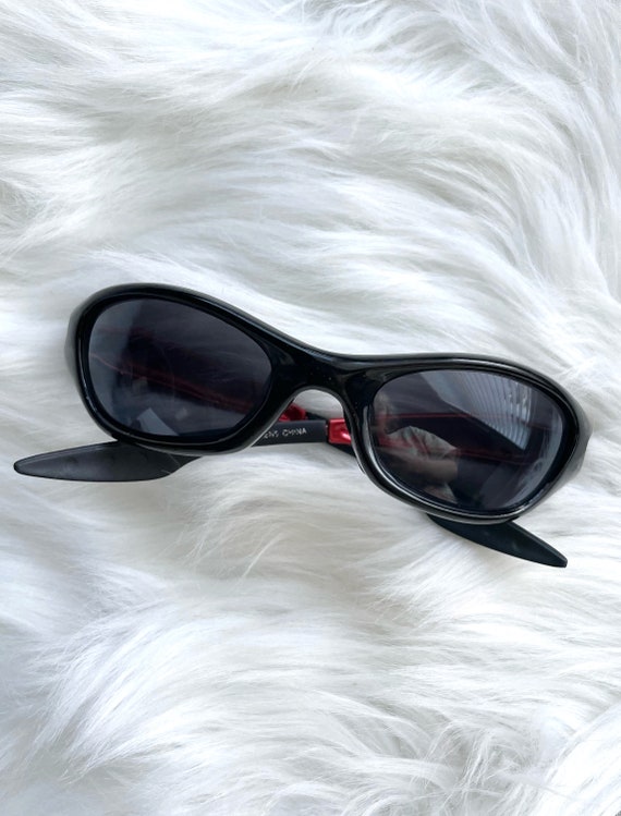 y2k red and black Gem