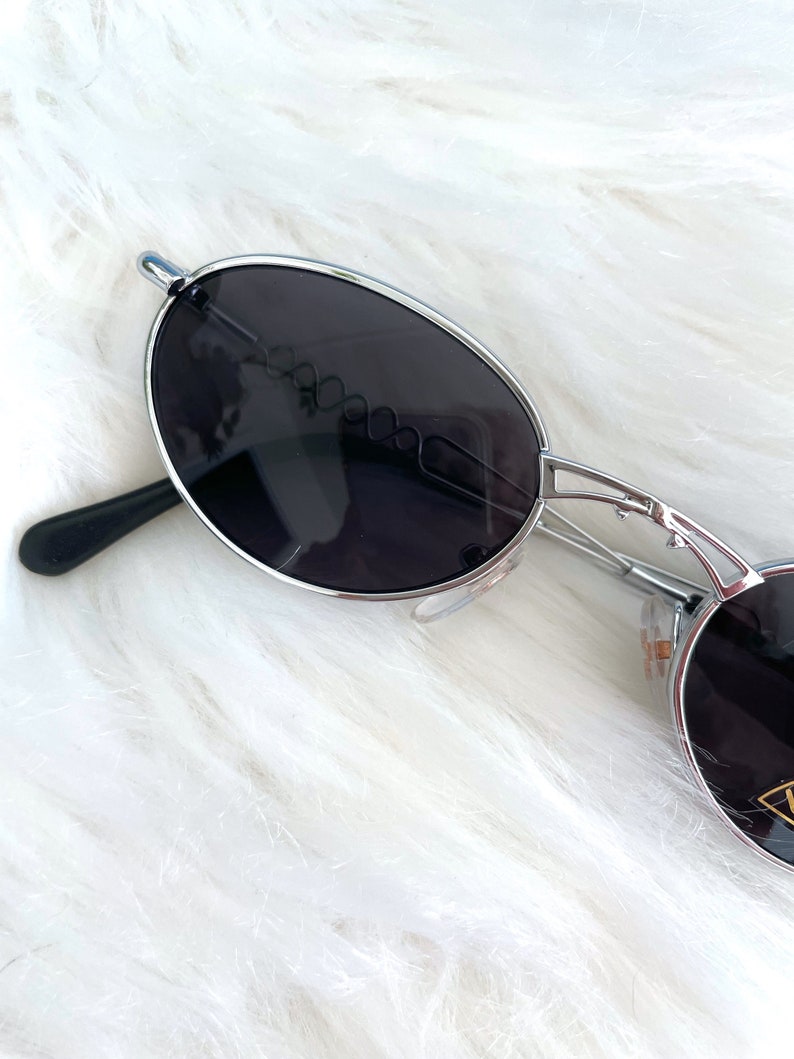 Vintage Y2k Silver Decorative Bridge Dark Tinted Sunglasses image 2