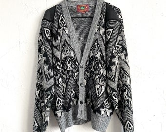 Vintage 90s Black and White Abstract Print Leather Detail Cozy Knit Cardigan