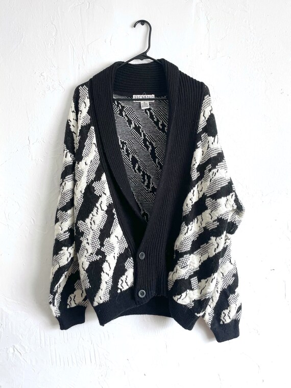 Vintage Chunky Knit Black and White Slouchy Cardi… - image 1