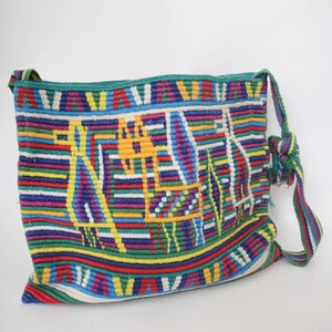 Vintage 90s Thick Woven Boho Animal Deisgn Tote