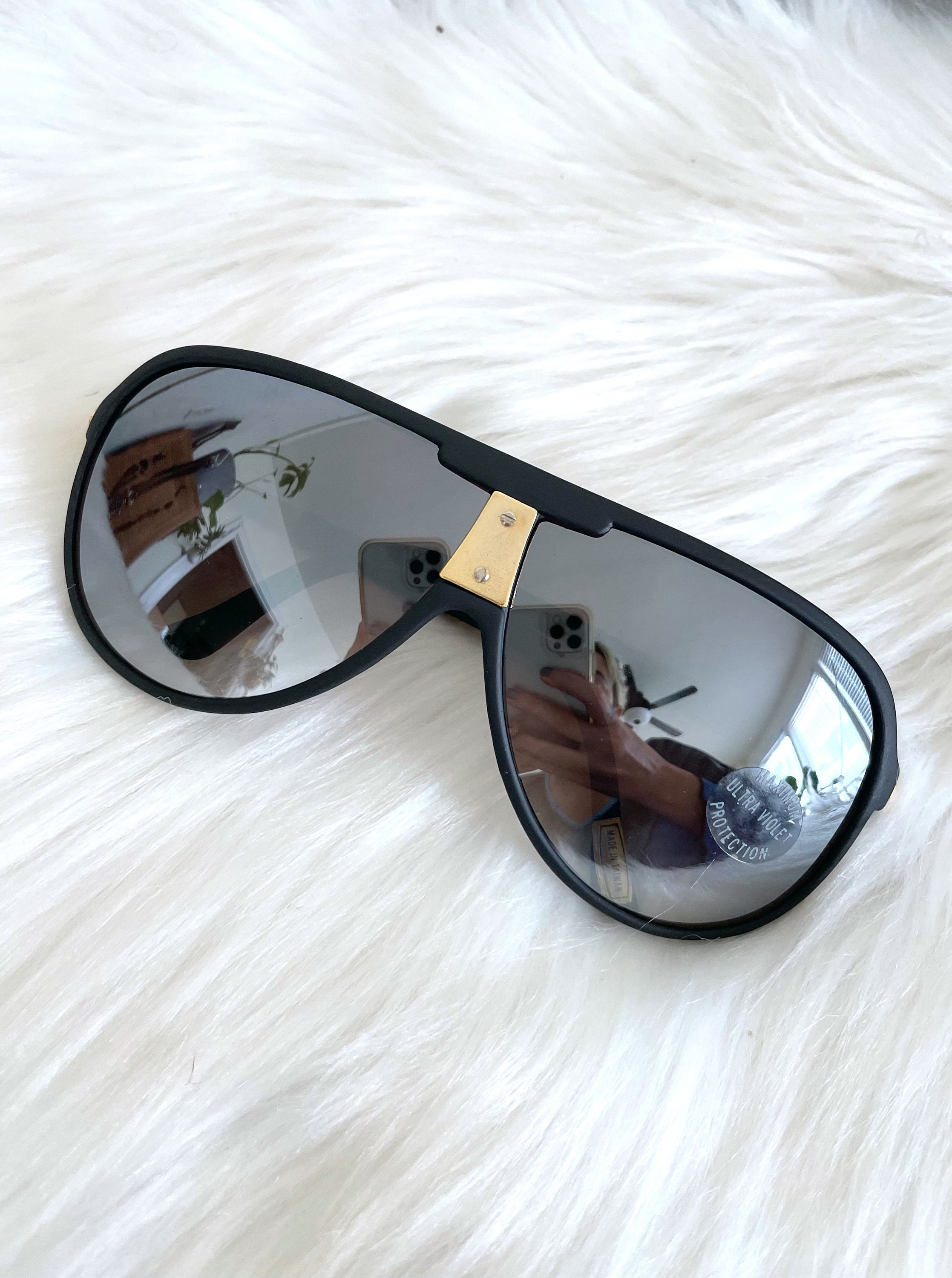 Vintage 1980s Shield Sunglasses - Etsy display picture 3