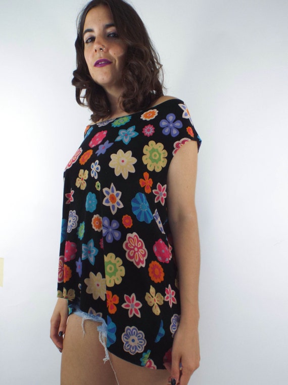 Vintage 90s Stretchy Oversized Floral Print Tee - image 2