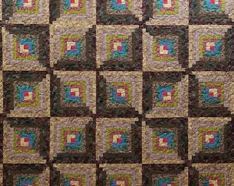 Log Cabin Queen size quilt