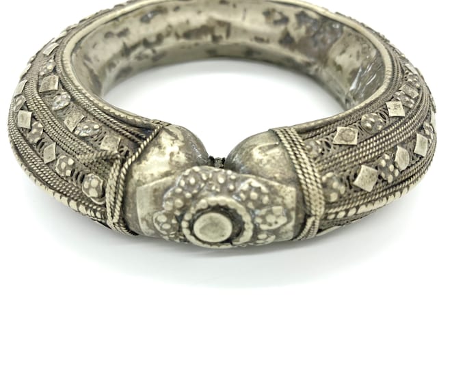 Antique Sudanese bangle