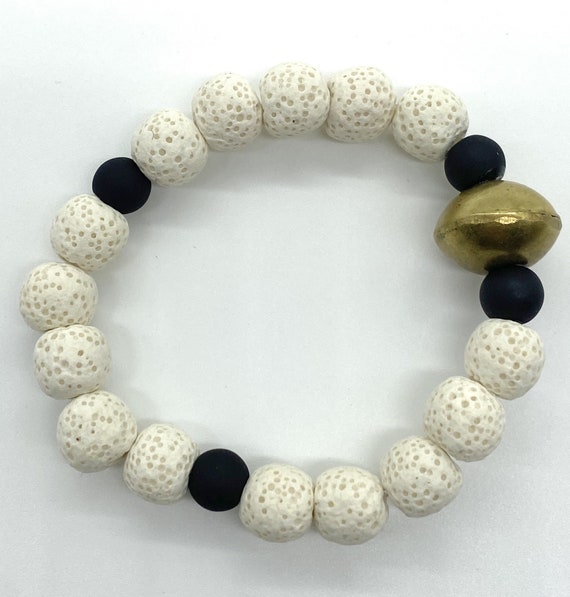 White lava beads//glass//brass stretch bracelet