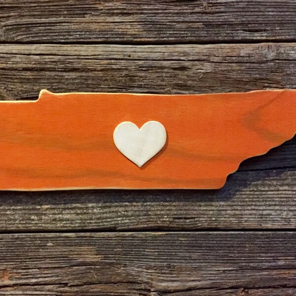Distressed orange Tennessee with a white  heart in the center wood wall art home decor GO VOLS