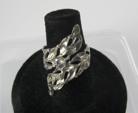 Sterling Silver Ring Leaf Design Wrap Bypass Band… - image 1