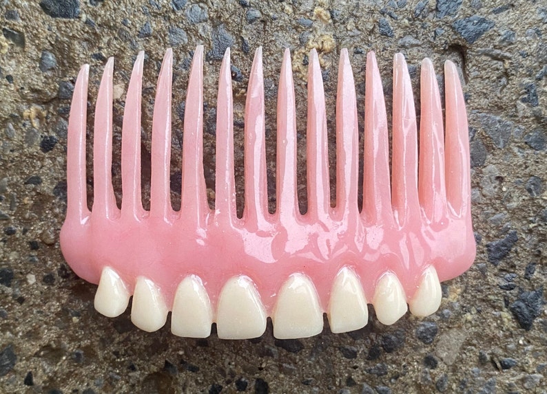 Denture Hair Comb single comb image 1