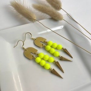 neon yellow earrings / neon green earrings / summer earrings / brass dangle earrings / lightweight earrings / geometric earrings