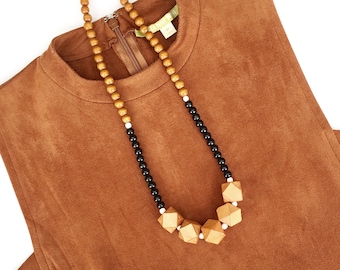 wood bead necklace / camel and black necklace / tan and black beaded necklace / light brown and black necklace / geometric necklace