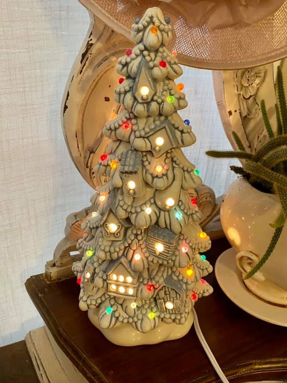 Nostalgic Birdhouse Christmas Tree