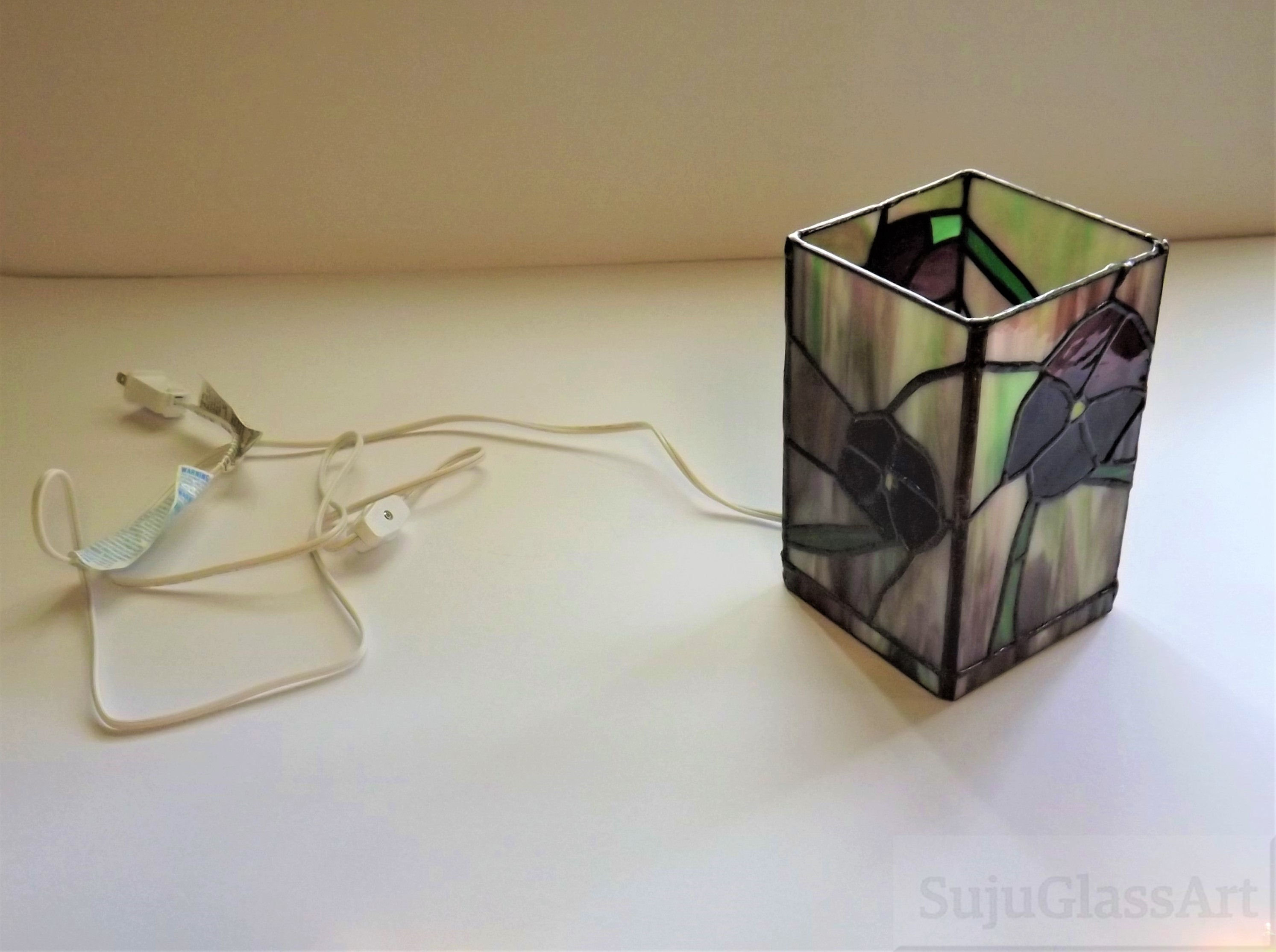 Glowing Floral Stained Glass Table Top Accent Lamp Purple Flowers Night