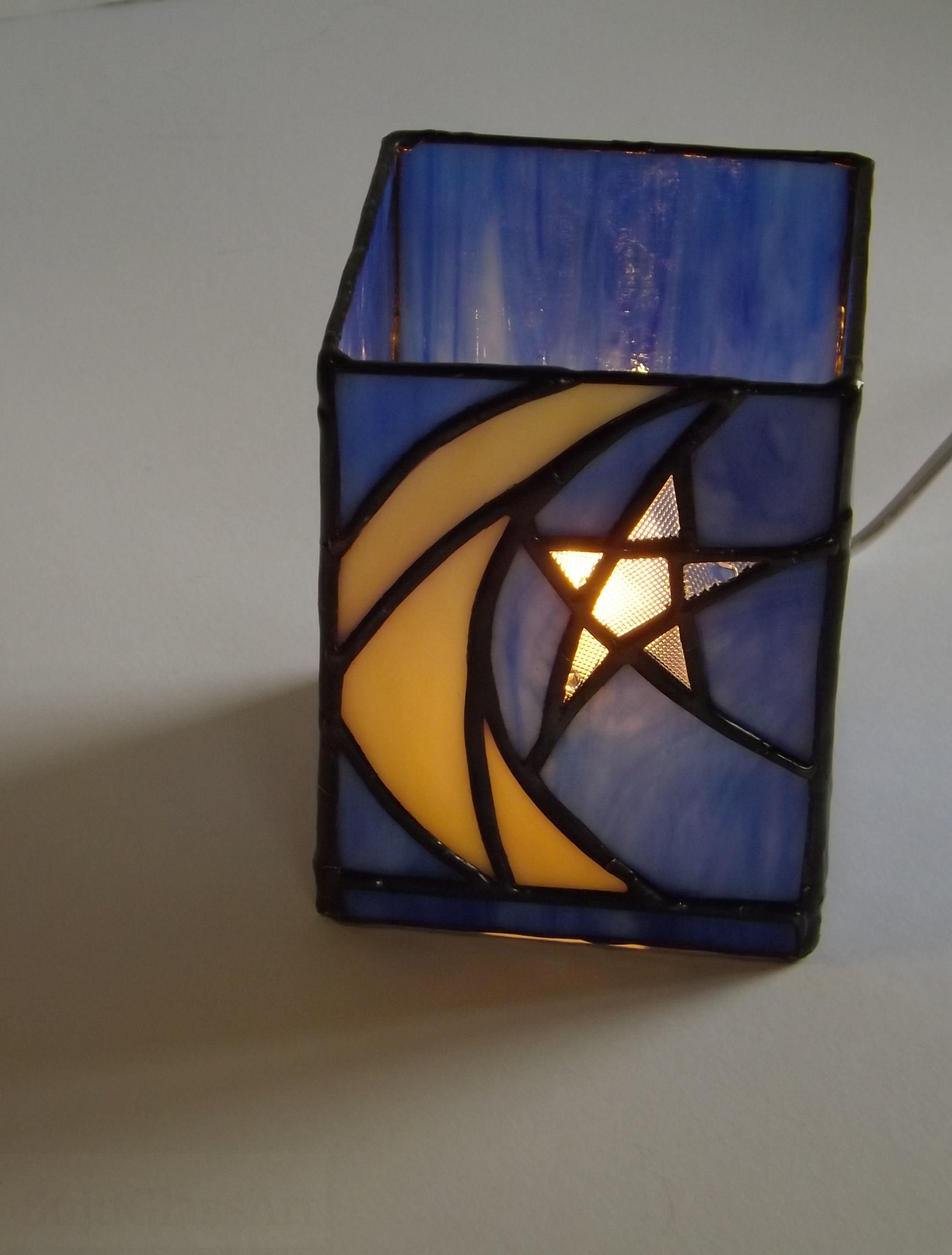 Moon Star Stained Glass Night Light Table Top Lamp Yellow Iridescent