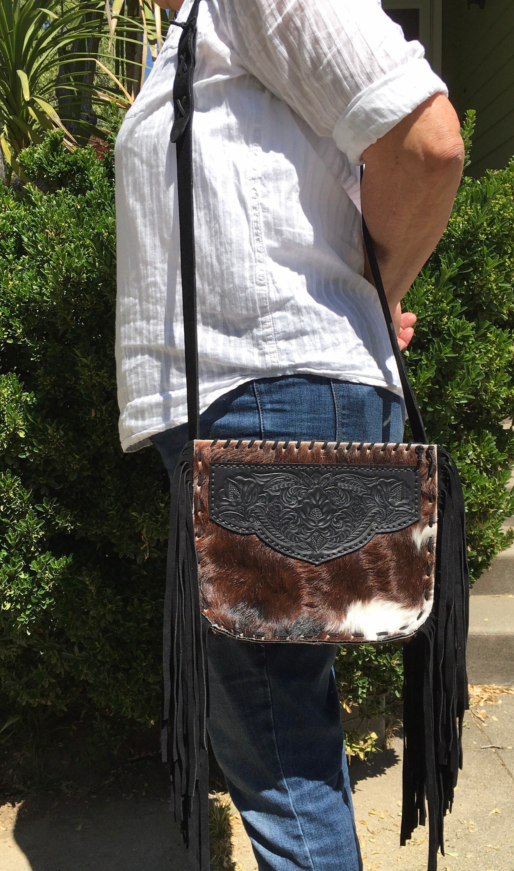 Western fringe cowhide crossbody purse Etsy.de