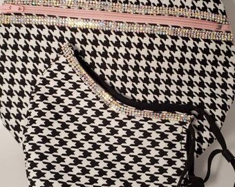 Houndstooth Circle Clutch/Mask