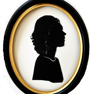 5x7 Black Oval Wood Silhouette Frame image 6