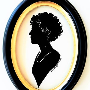 5x7 Black Oval Wood Silhouette Frame image 9
