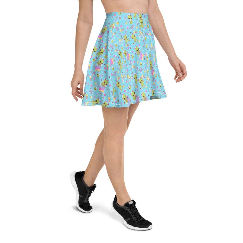 XS-3XL Blue Alien Skirt 34ths Circle Skater Skirt with Kawaii UFOs on Light Blue